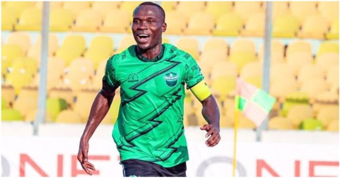 John Antwi playing for Dreams FC in the CAF Confederations Cup